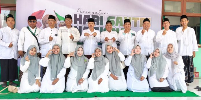 SMP, MTs, dan MA Hasan Munadi Pasuruan Gelar Workshop Bersama Sukses SPMB untuk Tingkatkan Skill Marketing Sekolah